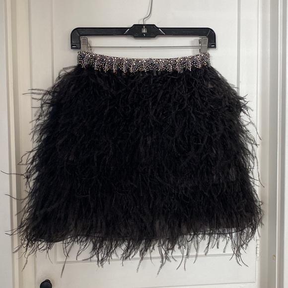 Black Ostrich Feather party skirt - Sherri Hill, size 2 - Picture 6 of 9